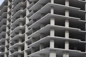 不動産一括査定と住宅ローン、養育費相談はどこに頼めばいい？