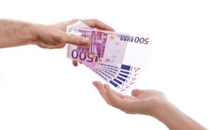 不動産の一括査定で持ち家を貸すか売るか迷った時の相談先は？